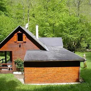 Chalet Du Cerf Casqué Chalet